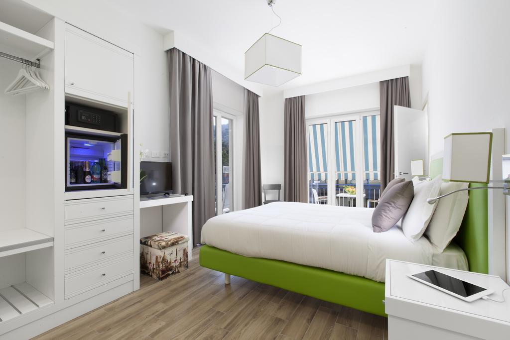 Valentina Relais Hotel ซอร์เรนโต ภายนอก รูปภาพ
